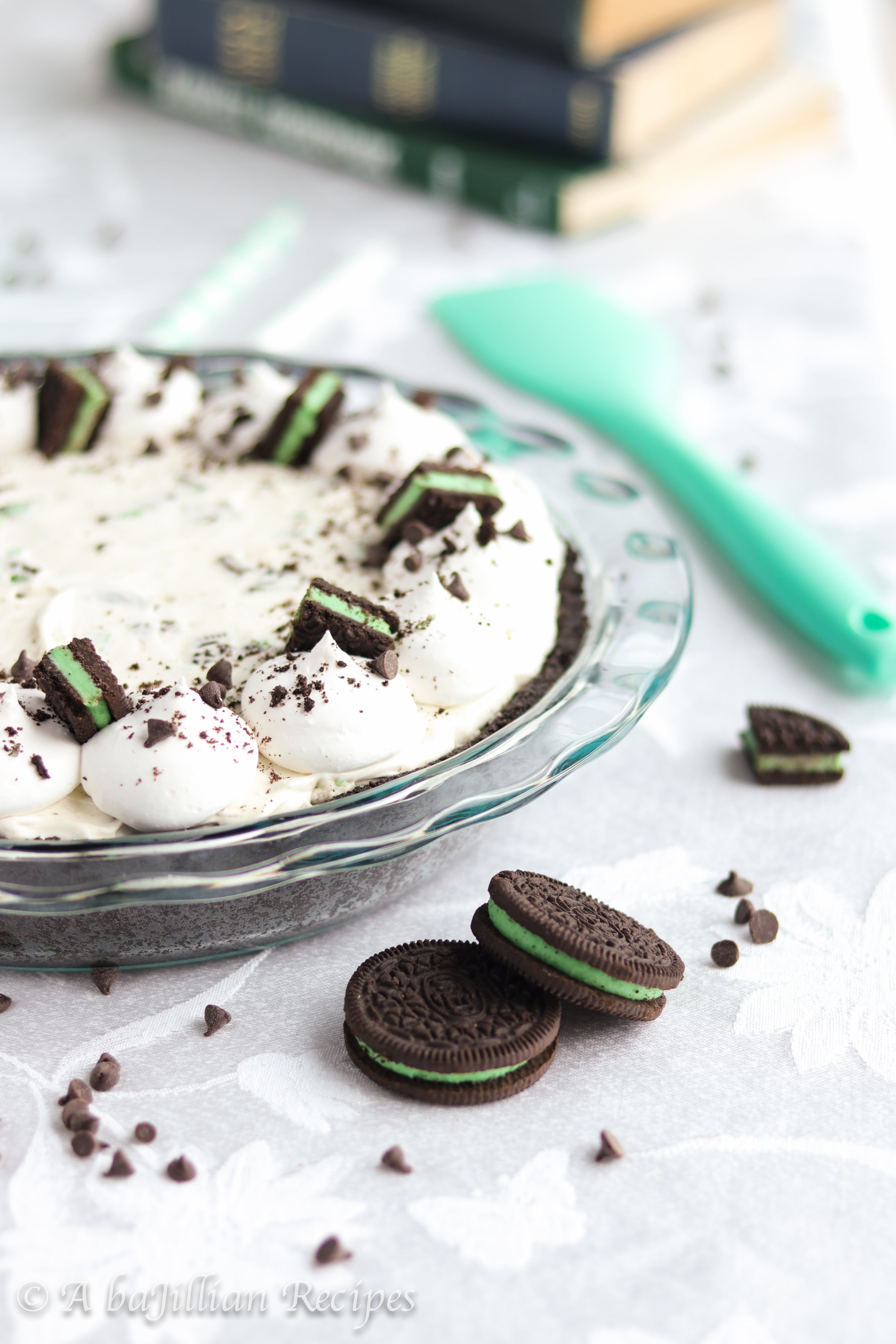 Mint Chocolate Oreo Pie | A baJillian Recipes-1