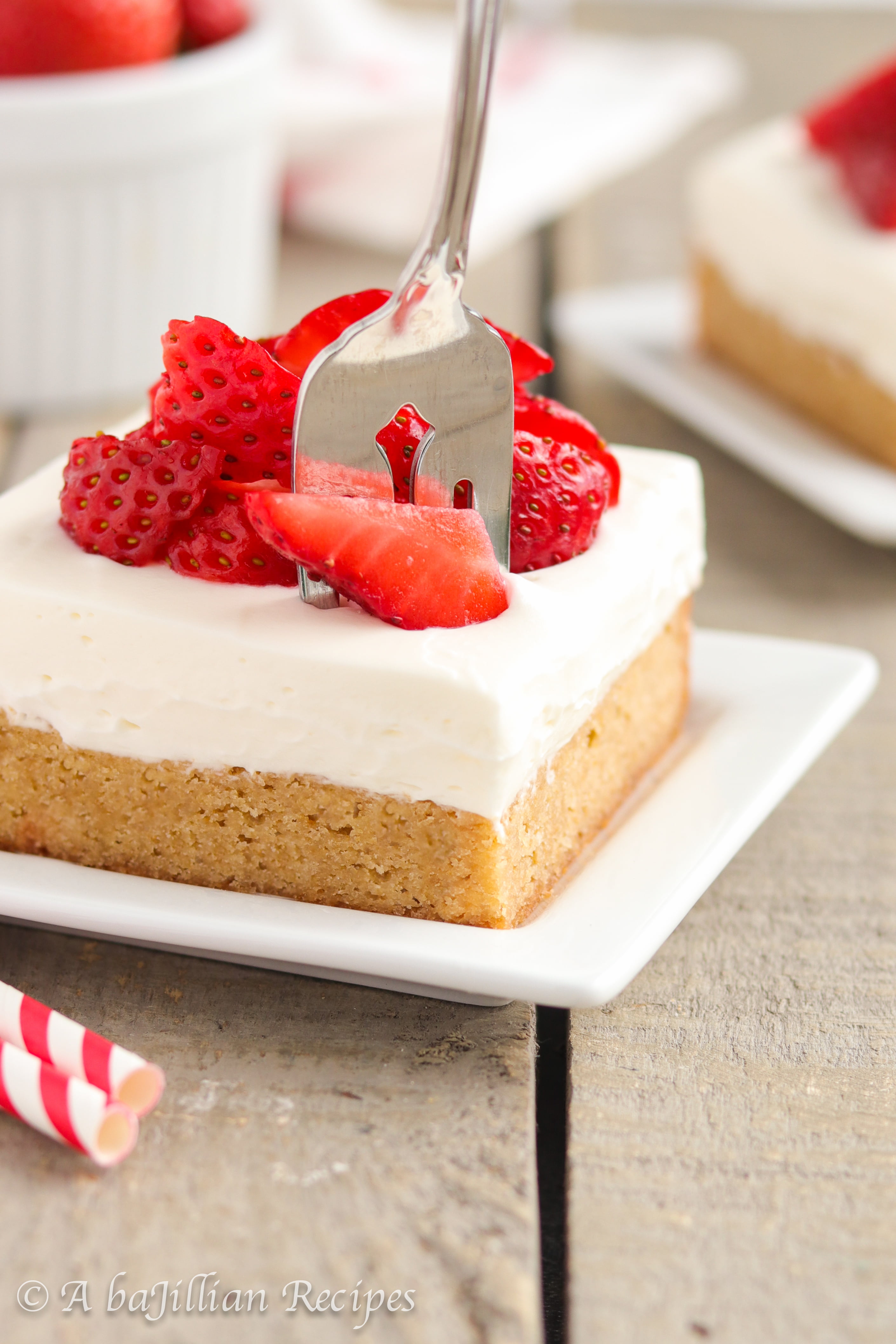 Strawberry Shortcake Blondies | A baJillian Recipes 